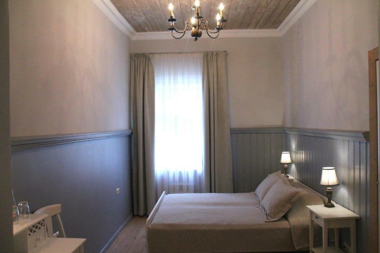Meke Hotel Mustkalni Exterior photo